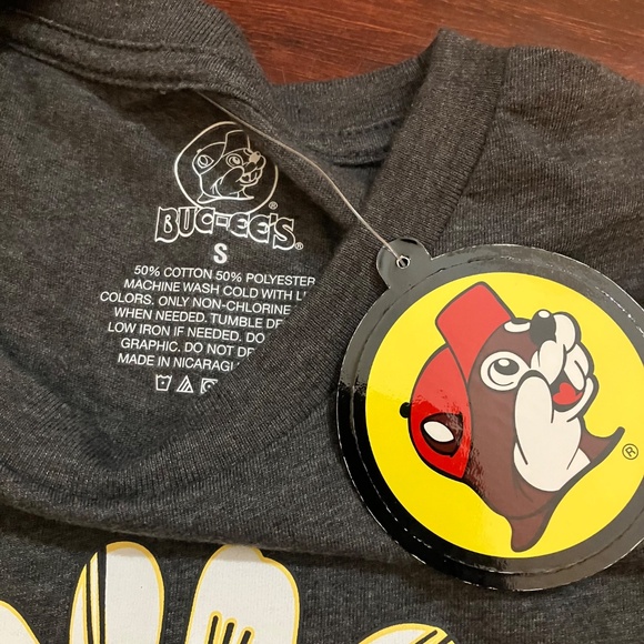 Buc-ee's Hippy Bus Flower Power Makes My Soul Shine Adult Size S Graphic T Shirt - Picture 4 of 5